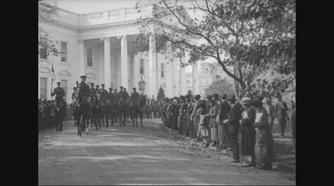 Men riding horses outside White House Stock Footage 43333662