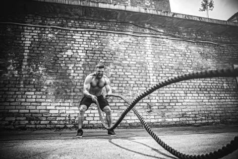 Men with rope, functional training Foto stock