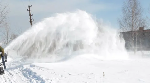 Men shoveling snow machine and shovel Видео 36678041