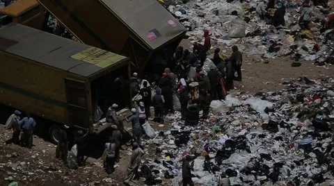 Men working in Guatemala Dump Stock Footage 61158101