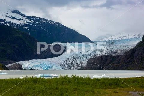 Mendenhall Glacier Near Juneau in Alaska Stock Photos