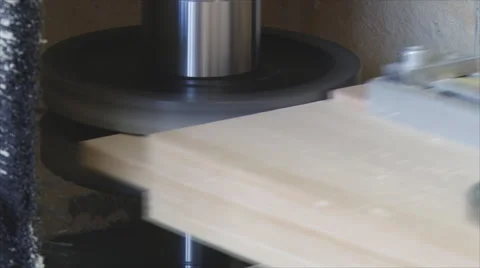 Men's work in the carpentry workshop. Trim. Stockbeeldmateriaal 40524008