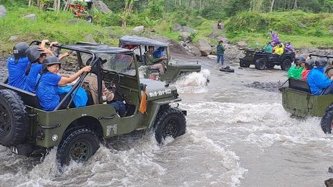 Merapi yogyakarta, central java, indonesia, 01 october 2022, local tourist, t Stock Photos