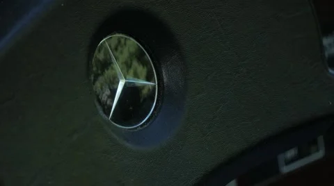 Mercedes Steering Wheel Vidéo 67431968