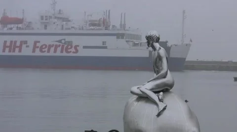 MerHan sculpture in Helsingor Stockbeeldmateriaal 46862992
