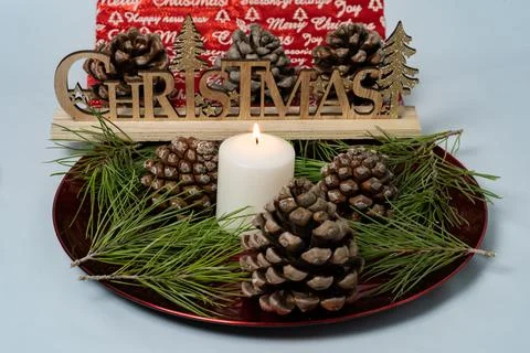 Merry christmas wallpapers with natural elements 库存照片