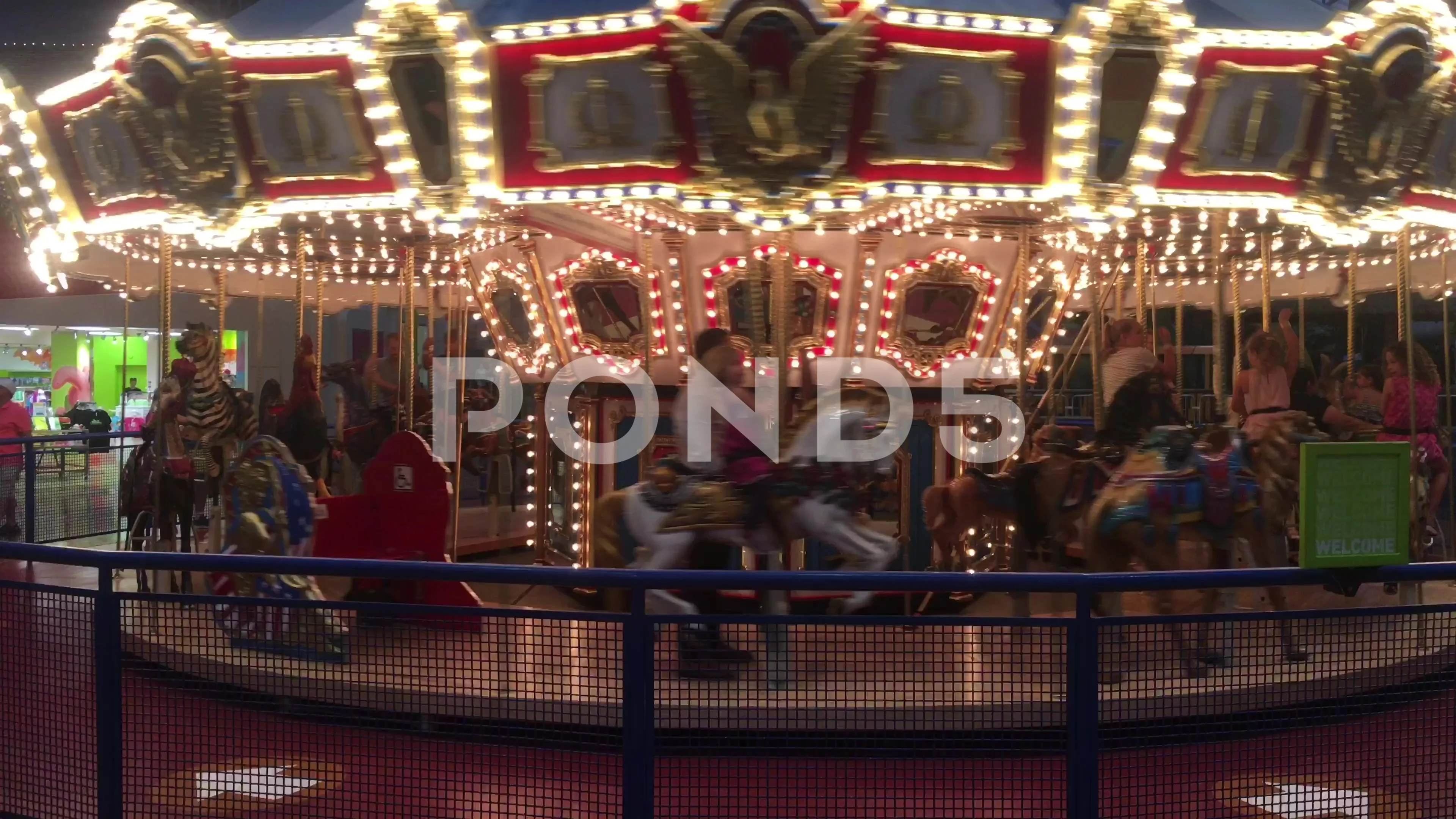 merry go round - potomac mills mall - Playground