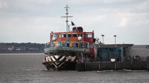 Mersey Ferry Snowdrop moored Vidéo 287081256