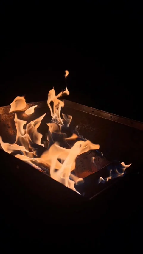 Mesmerizing flames in a fire place in slow motion 스톡 동영상 332710203