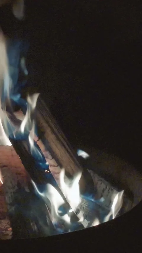 Mesmerizing flames in a fire place in slow motion 스톡 동영상 335806516