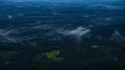 Mesmerizing landscape from the top of a mountain 動画素材 118131619