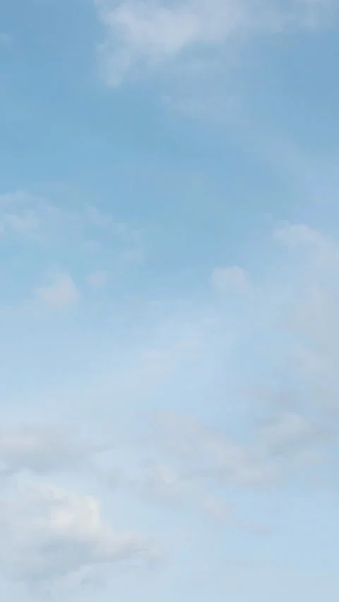 A mesmerizing vertical drone timelapse of cloud Stock Footage 304192146