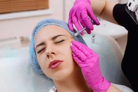 Mesotherapy injections in the face. Foto stock
