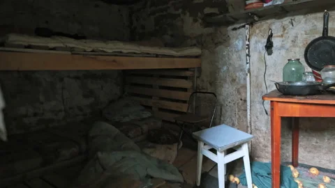 The mess left behind by the Russian army in Ukraine 動画素材 200916016