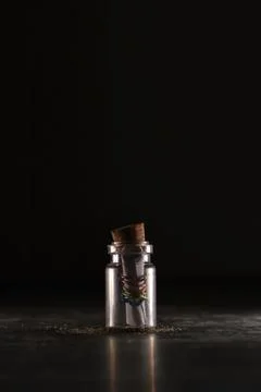 Message in a bottle on the table Stock-Fotos