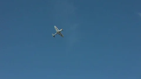 Messerschmitt Bf-109 passing low overhead (point-of-view from a ground position) Video stock 79956745