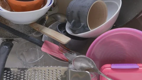 Messy Kitchen Sink 库存影片 105860083
