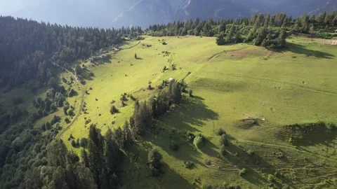 Mestia 動画素材 224680428