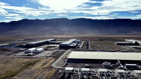 Meta Data Center in Eagle Mountain, Utah - drone flyover Stock Footage 339915619