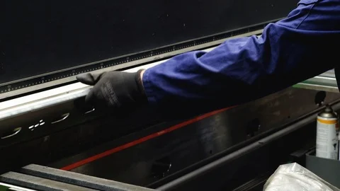 Metal bending on metal processing equipment Stock Footage 125012177