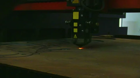 Metal cutting with laser Видео 43037945