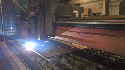 Metal cutting process using plasma cutting machine. Stock Footage 147452961