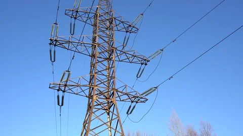 Metal pole with power lines 库存影片 130152124