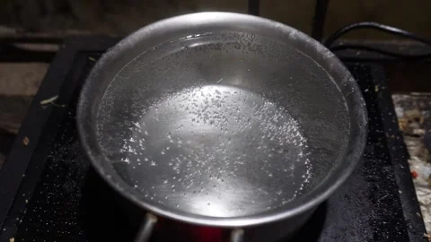 Metal Pot Stockbeeldmateriaal 333913444