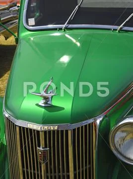 Metallic Green Ford V8 Pilot