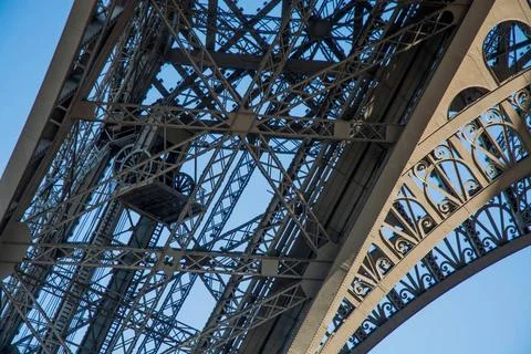 Metallic structure of the Eiffel tower metallic structure of the Eiffel to... 写真素材