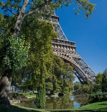 Metallic structure of the Eiffel tower metallic structure of the Eiffel to... 스톡 사진