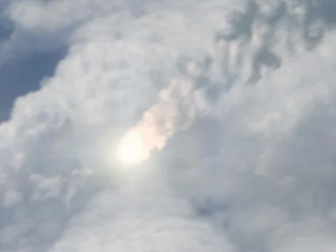 Meteor (Asteroid) burns in atmosphere. Stock Footage 75935364
