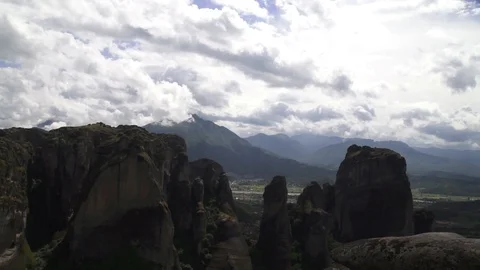 Meteora monastery thessaly, time lapse  monastery holy trinity in meteora greece Video stock 129101424
