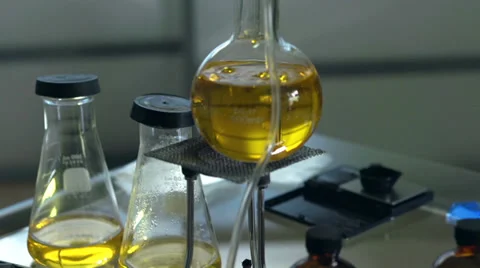 Meth and drug laboratory setup Stockbeeldmateriaal 31136071