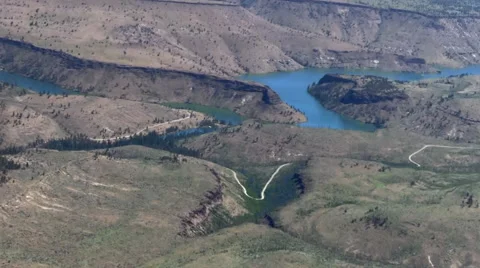Metolius River Oregon Aerial 動画素材 62575160
