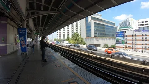 Metro Arrives At Subway BTS Station Stock Footage