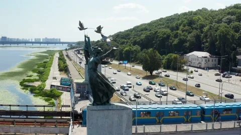 Metro bridge across the Dnieper river in Kyiv. Stock Footage 160797098