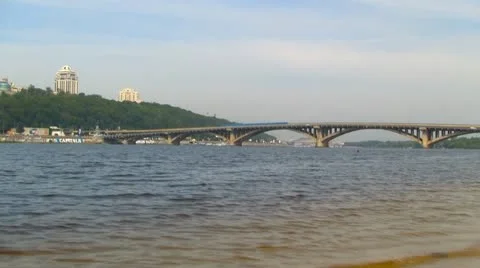 Metro Bridge Kiev 스톡 동영상 11821716