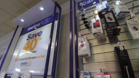 Metro PCS Store 스톡 동영상 112279263