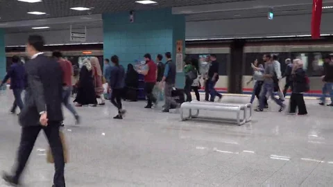 Metro station crowd Video stock 69208915