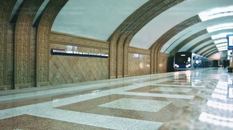 METRO , SUBWAY , UNDERGROUND Stockbeeldmateriaal 34566327