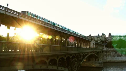 Metro train on bridge in Paris. Summer tourism romantic honeymoon city travel 動画素材 125113133
