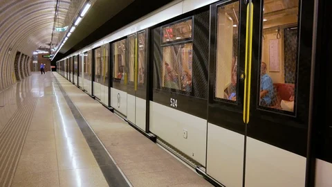 Metro train is leaving the station of Budapest underground. Stock Footage 86090450