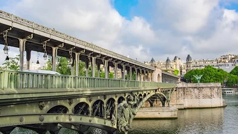 Metro train on the pont de Bir Hakeim bridge Stock Footage 81254709