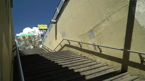 Metrobus Video stock 169700909