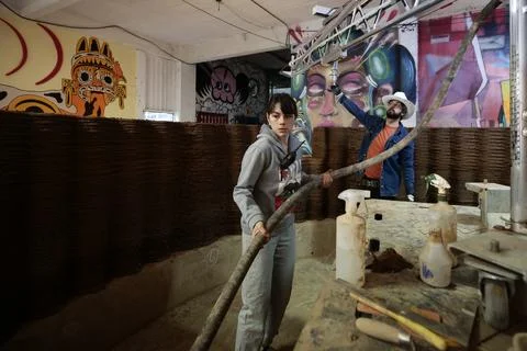 Mexican collective uses 3D printer technology to address housing crisis, Mexico  库存照片