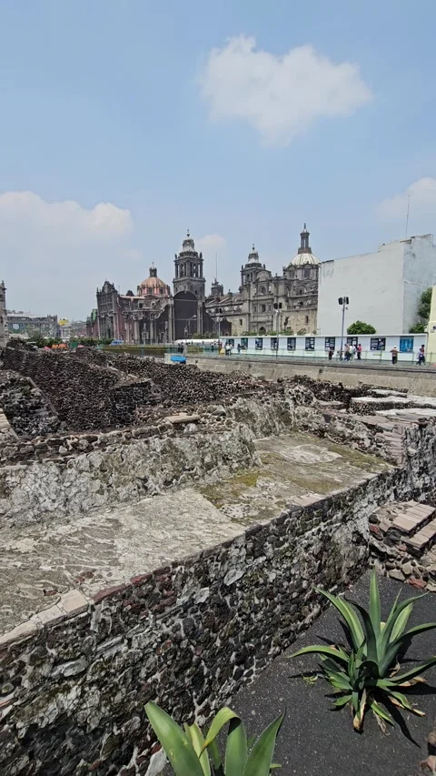 Mexico City – Templo Mayor, Aztec Ruins [8K] Vídeos de archivo 340372472