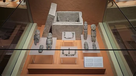 Mexico City – Templo Mayor, Aztec Ruins [8K] Vídeos de archivo 340373672