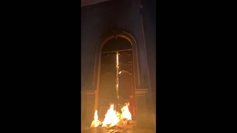 Mexico: State Building Set Fire At End Of Womens Day Protest In Monterrey 3 Vídeos de archivo 235350821