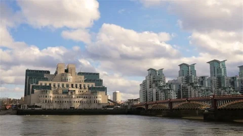 MI6 building, UK Secret Intelligence Service; establishing shot pan Video stock 79535181